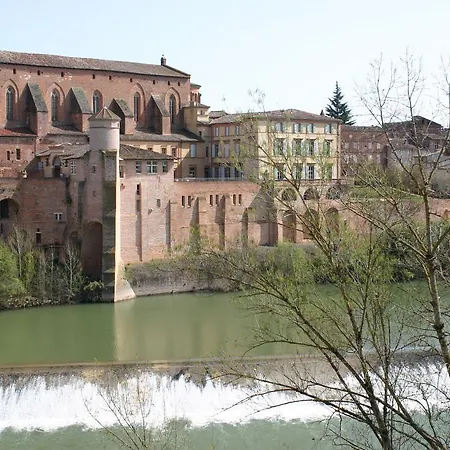 Maison D'hotes Bleu Pastel ガイヤック