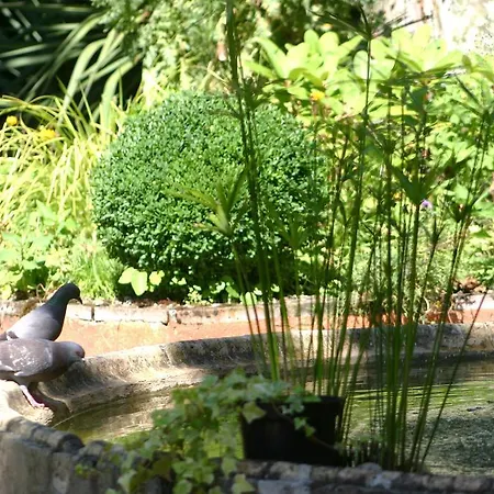 ベッド・アンド・ブレックファスト Maison D'hotes Bleu Pastel