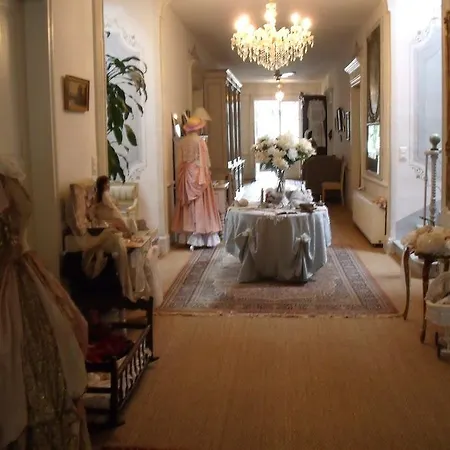 ベッド・アンド・ブレックファスト Maison D'hotes Bleu Pastel *