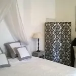 Maison D'hotes Bleu Pastel Bed & Breakfast Gaillac