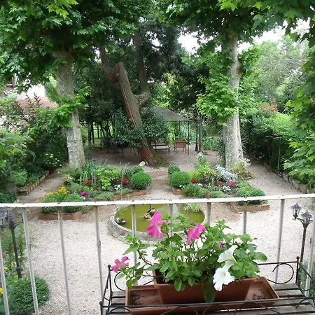 深蓝住宿加早餐酒店